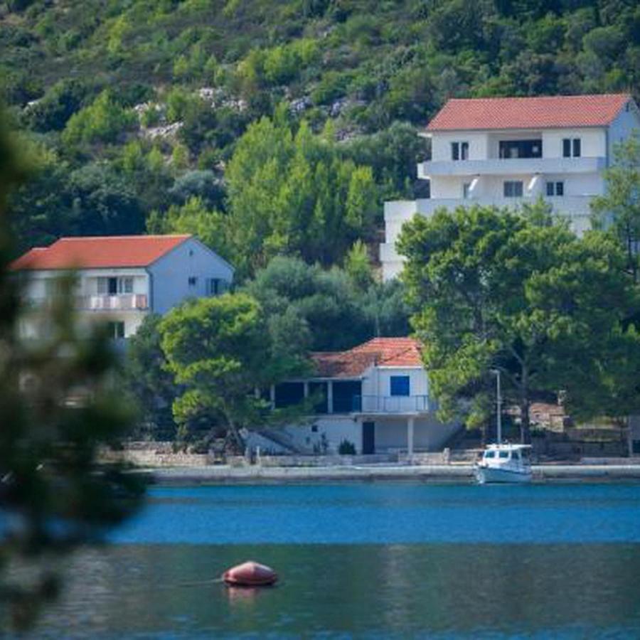 Apartments Bruna Lastovo Esterno foto